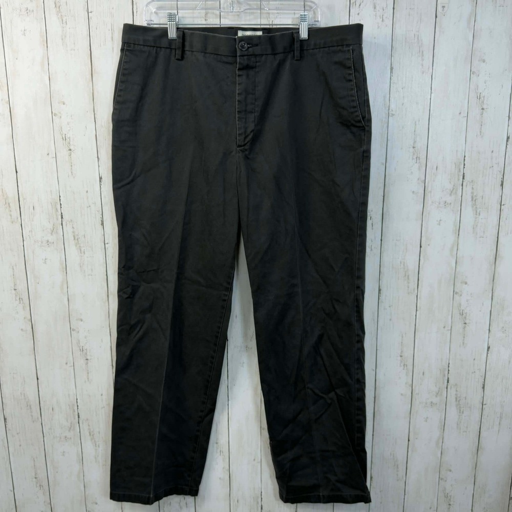 Dockers Classic Fit Men's Black Chino Pants Cotton Stretch Size 38x32